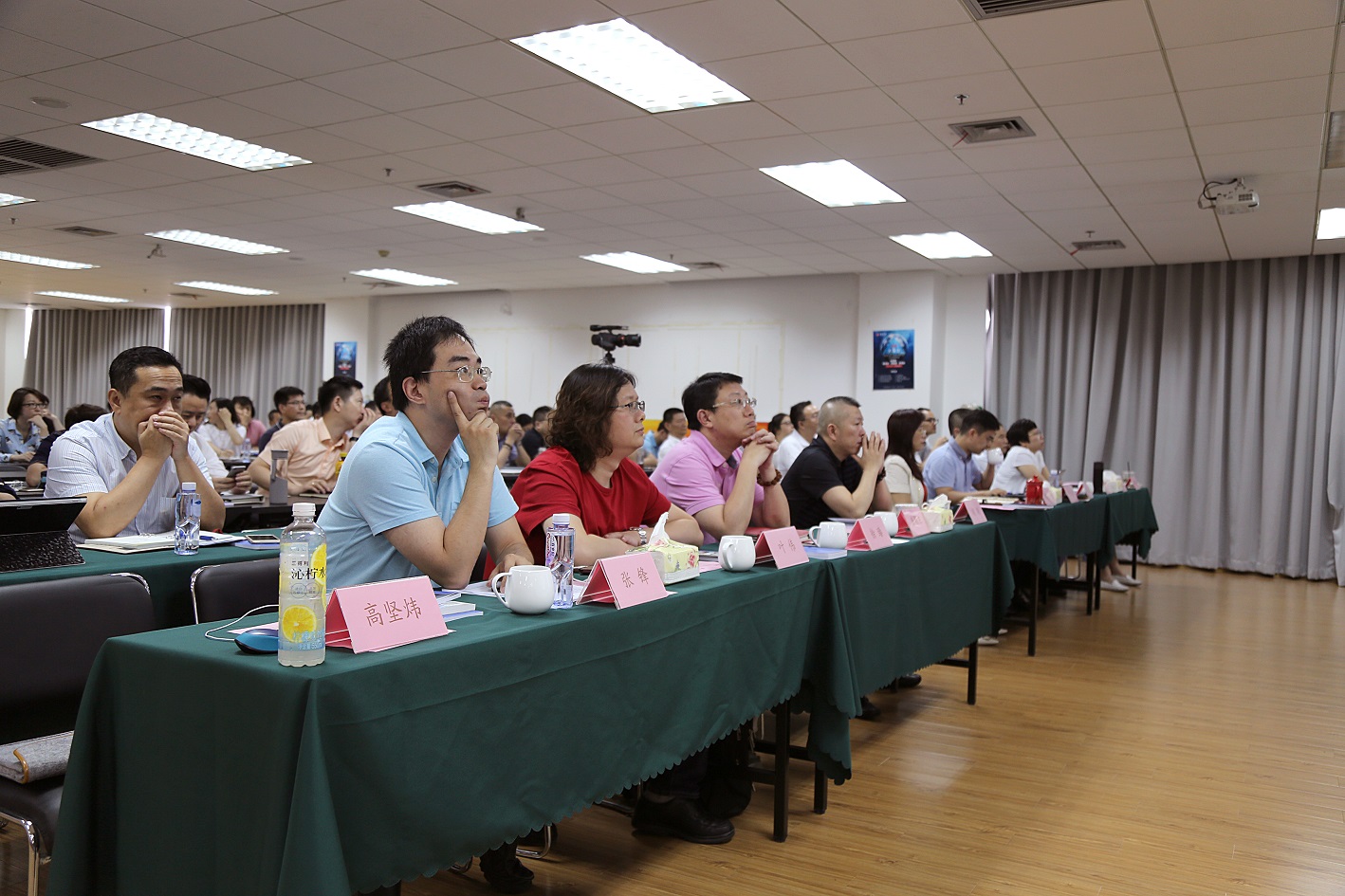 华燕董事长_华燕物流董事长管江南